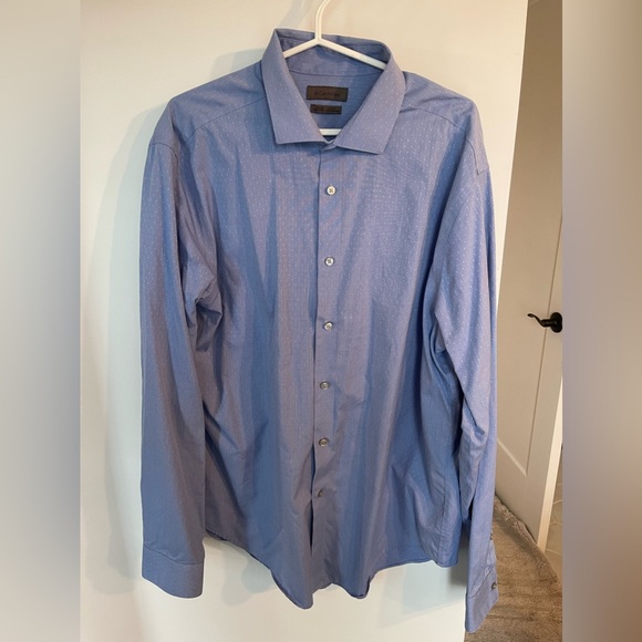 Men’s Calvin Klein Dress Shirt - Picture 1 of 3